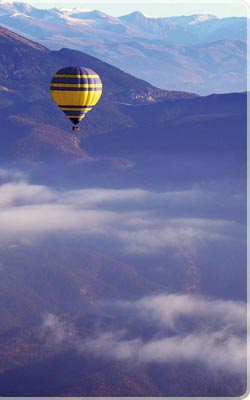 balloon experience close to Pyrenees mountains